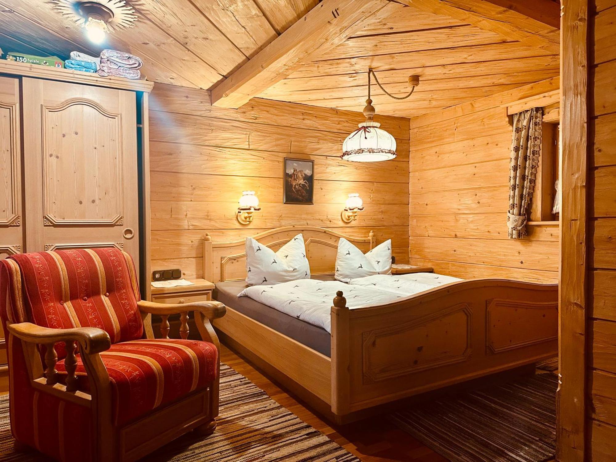 Almbruennerl Die Almhuette Auf Der Raffner Alm Ruhpolding Esterno foto