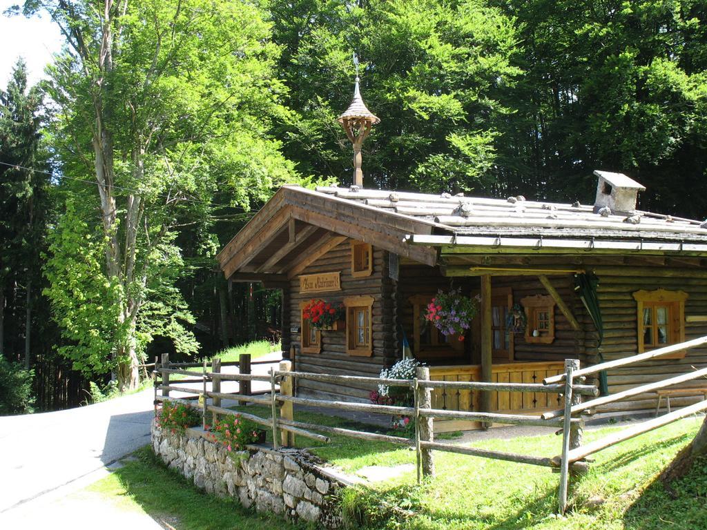 Almbruennerl Die Almhuette Auf Der Raffner Alm Ruhpolding Camera foto